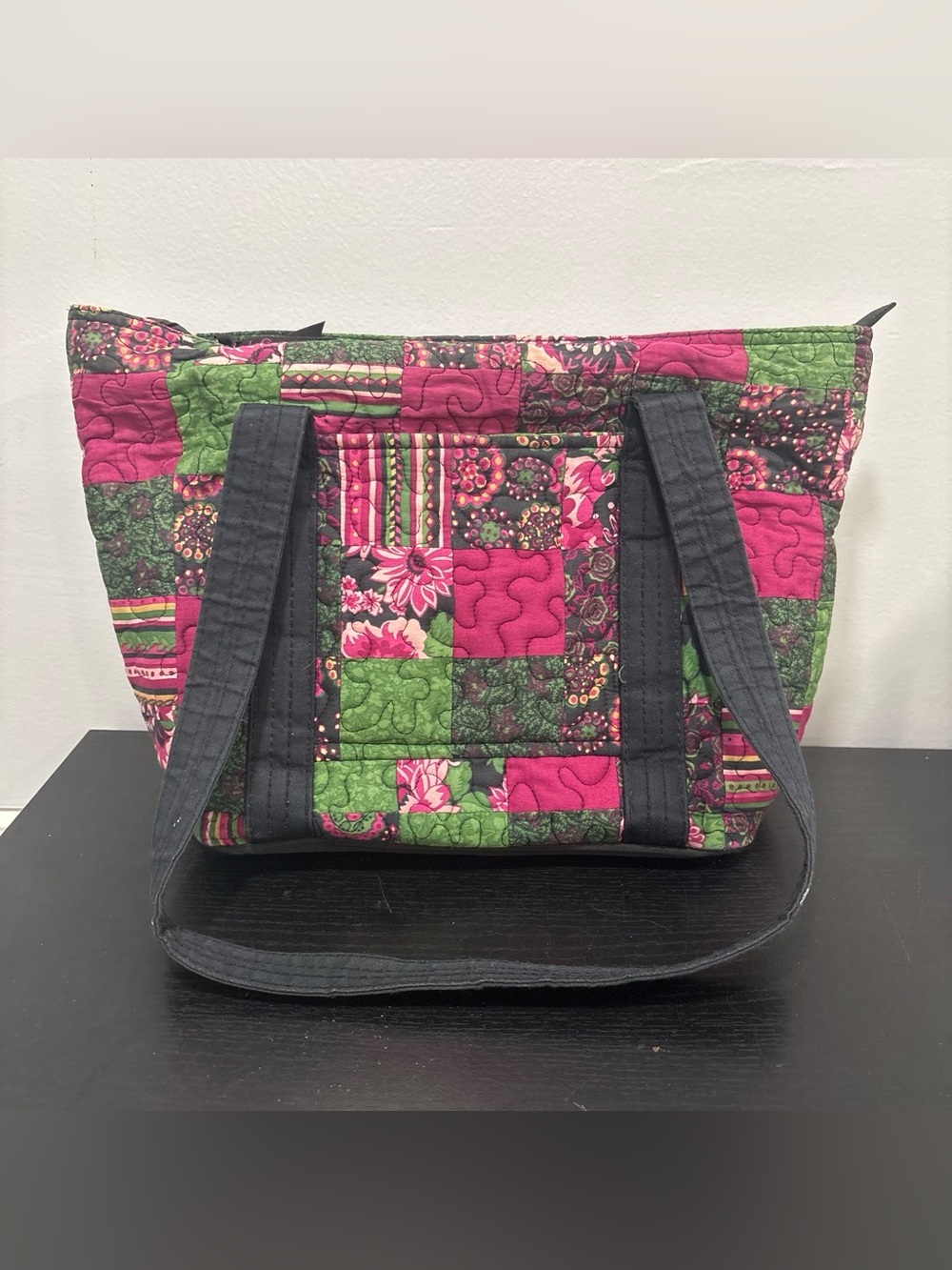 Donna sharp puzzle Quilted Floral Patchwork Tote Bag in Pink & Green purse